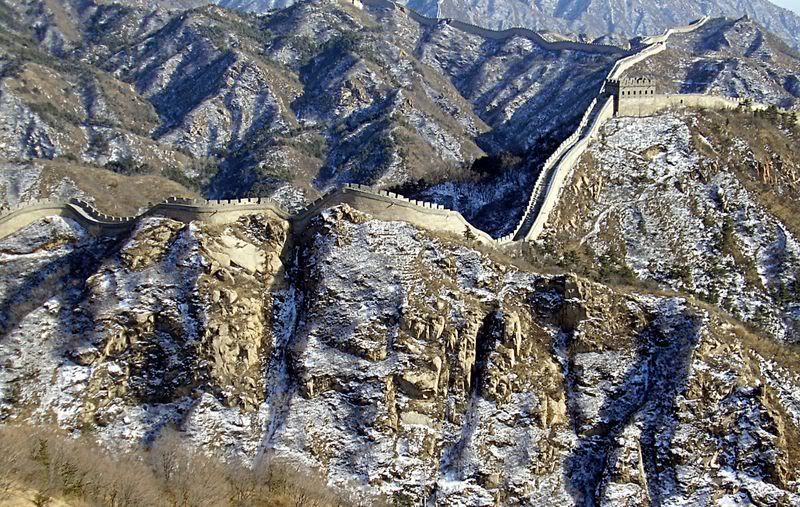 800px-GreatWallNearBeijingWinter.jpg picture by pamelayo