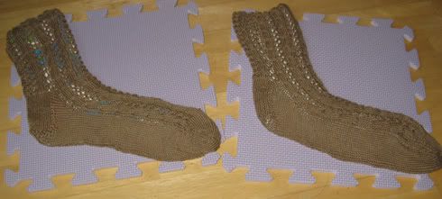 Cabled Lace socks (December)