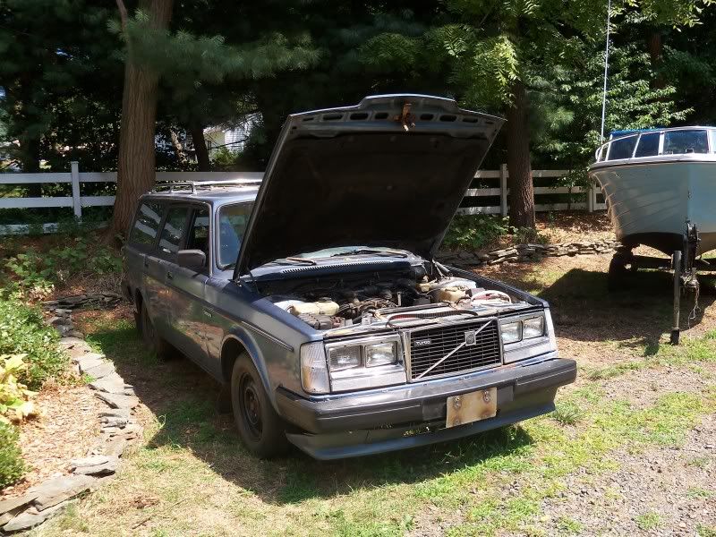 Volvo 240 Turbo Wagon. It#39;s a 1983 NON intercooled turbo wagon. I paid 300 for it.