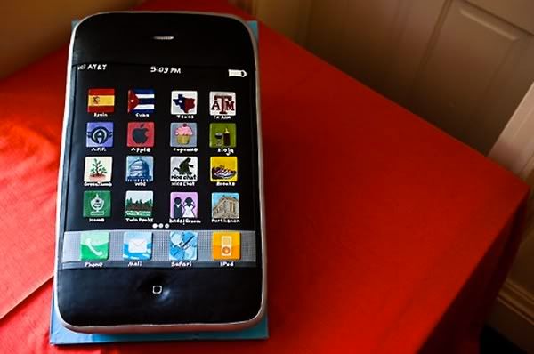 iPhone cake
