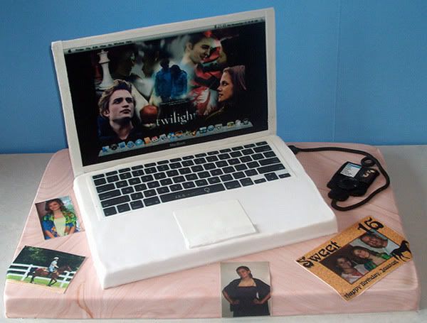 MacBook cake