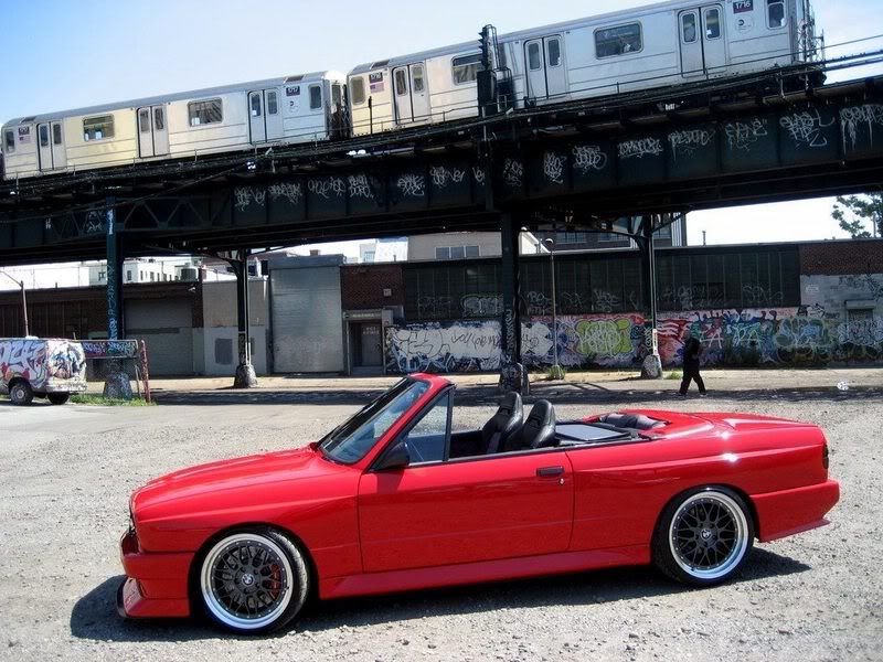 [Image: E30CabRed1.jpg]