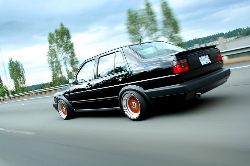 [Image: VWJettaBlackOrangeRim3copy.jpg]