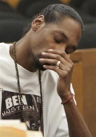 The 35-year-old rapper, born Cordozar Calvin Broadus Jr., agreed to five years&#39; probation and 800 hours of community service. - snoopinset2