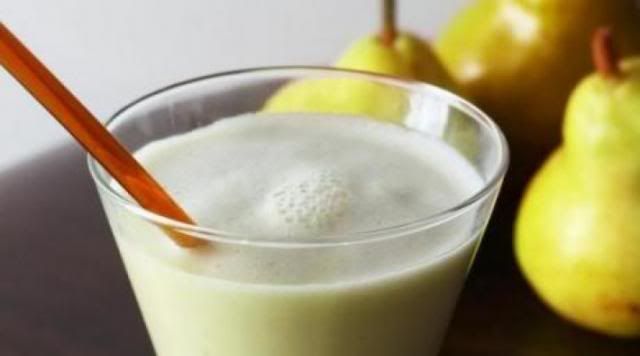 Vitamina de mel com pera Copo de vitamina de mel com pera