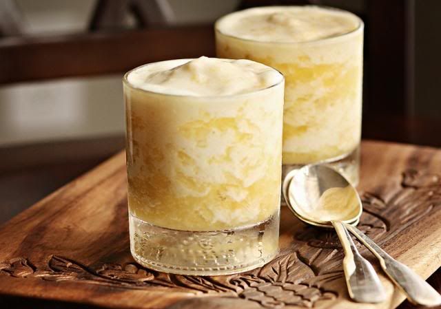 Raspadinha de abacaxi Raspadinha de abacaxi