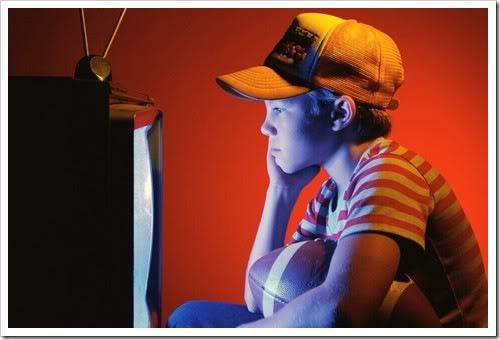 Assistindo TV Assistindo TV