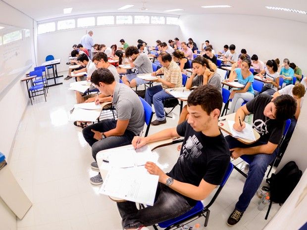 Calendários para o vestibular 2015