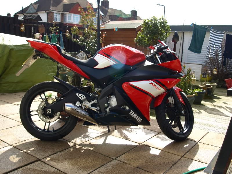 Red R125