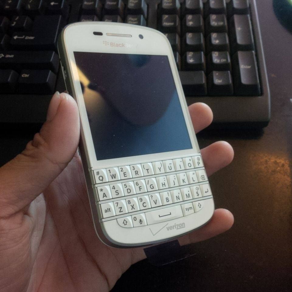 BlackBerry Q10 ,Z10Fullbox,9900 White,Black.97xx.88xx 87 giá tốt