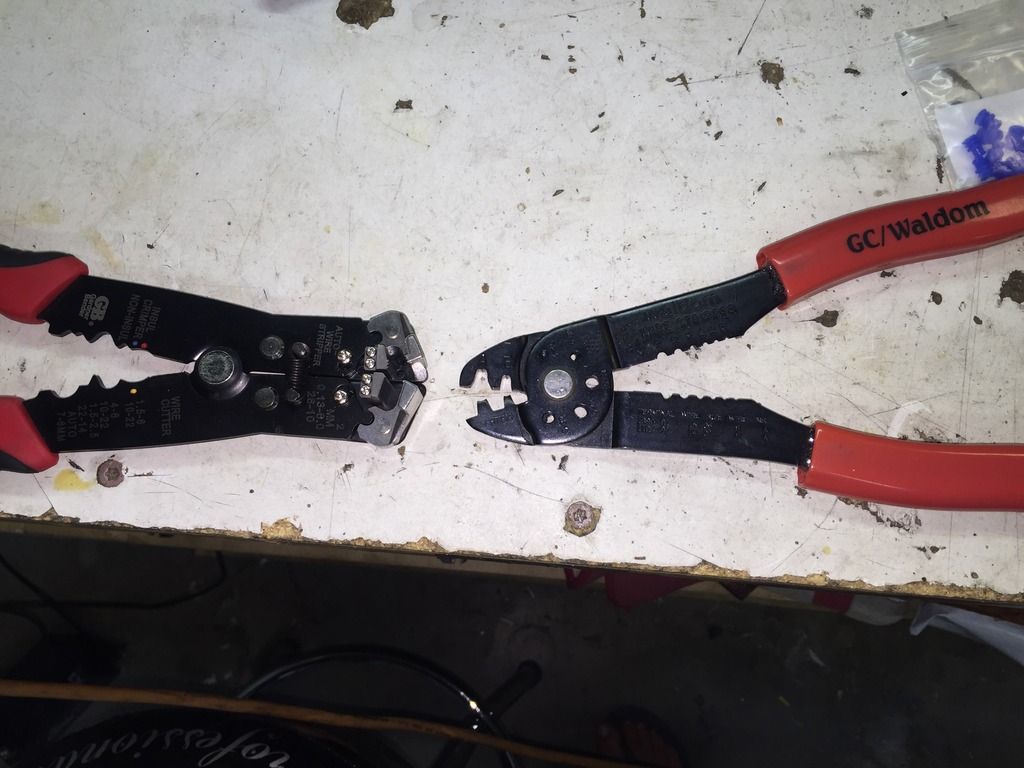 Fuel injector harness wiring looking pretty haggard | Jeep Wrangler Forum