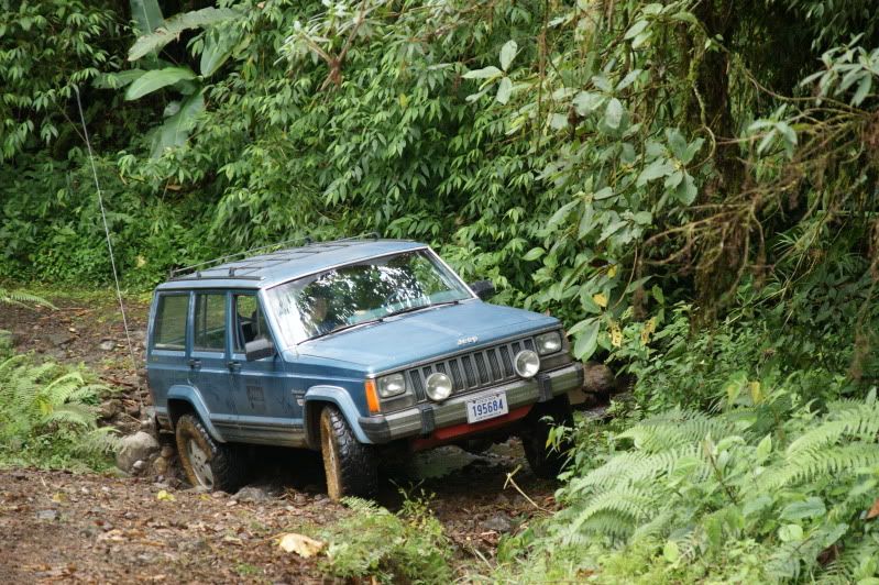 Travesia jeep 2011 #2