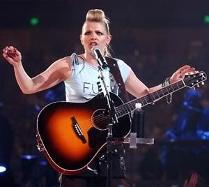 Natalie Maines Pictures, Images and Photos