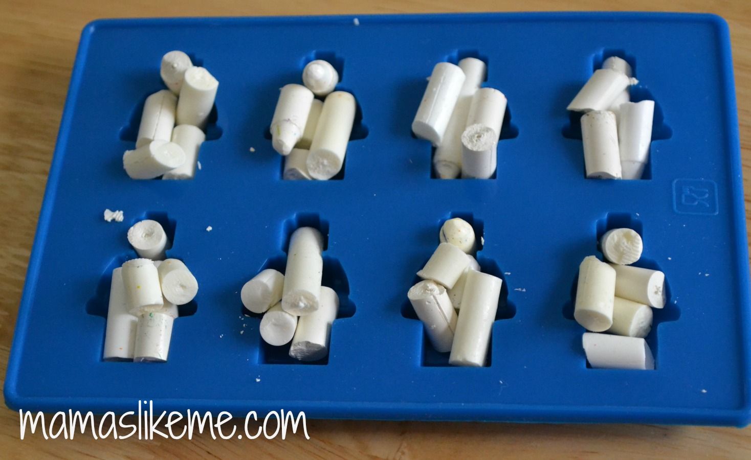 DIY Lego Crayon Party Favors DIY Lego Crayon Party Favors
