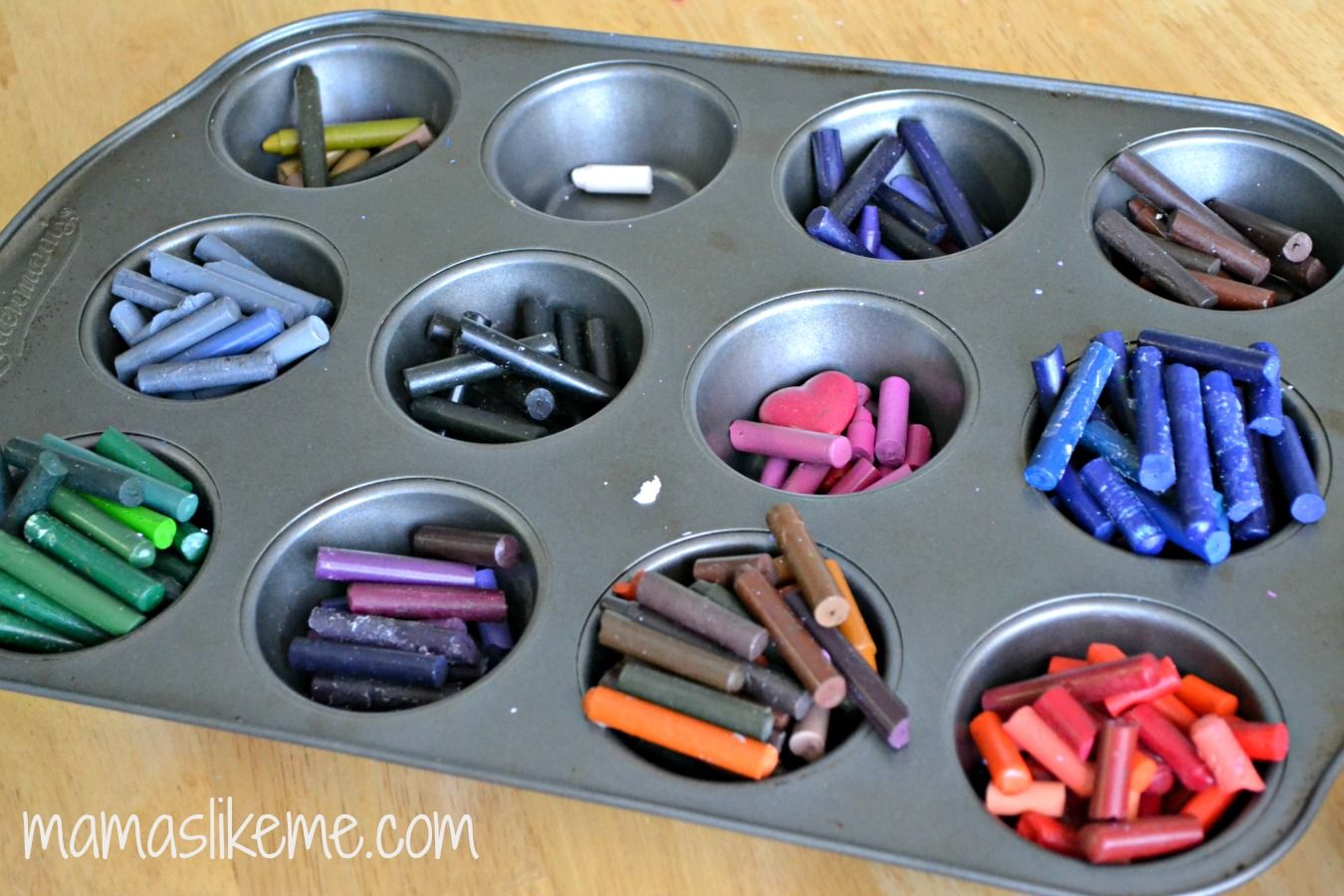 DIY Lego Crayon Party Favors DIY Lego Crayon Party Favors