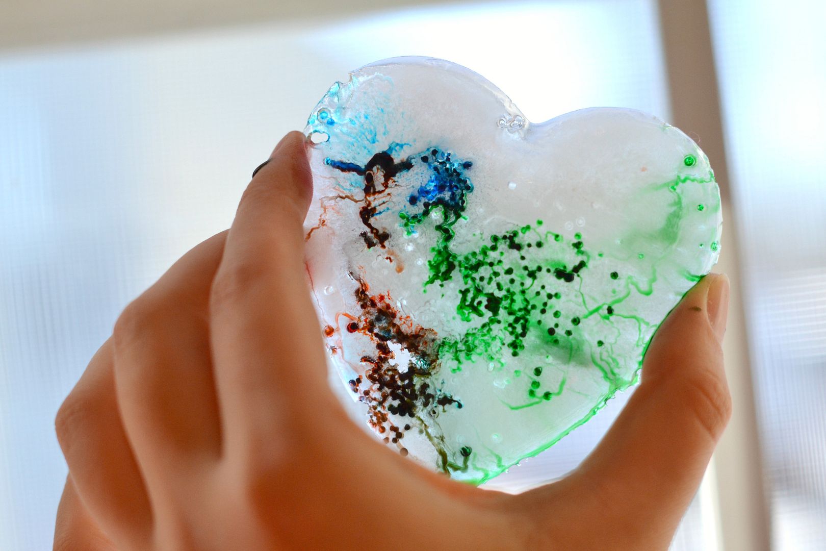 Melt My Heart Science Experiment for Kids - this looks like so much fun!