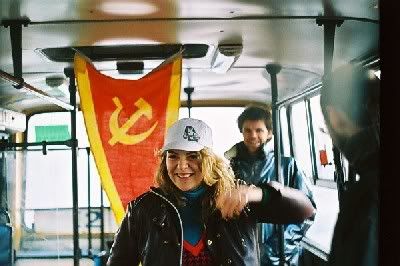 http://i46.photobucket.com/albums/f101/JustaNiece/JustaNiece/malenkaja.jpg